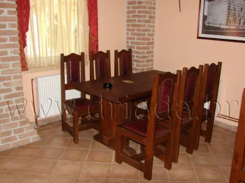 12-stol-i-stolice