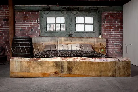 Industrial chic krevet