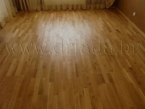 Troslojni hrastov parket