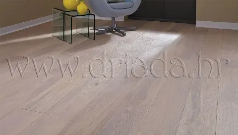 Bijeljeni seoski podovi