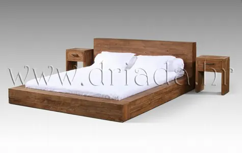 Masivni drveni krevet