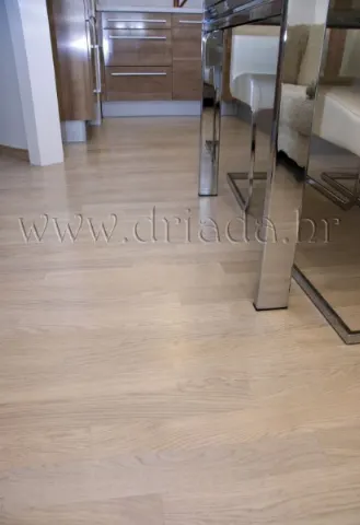 Parket bijeljeni hrast
